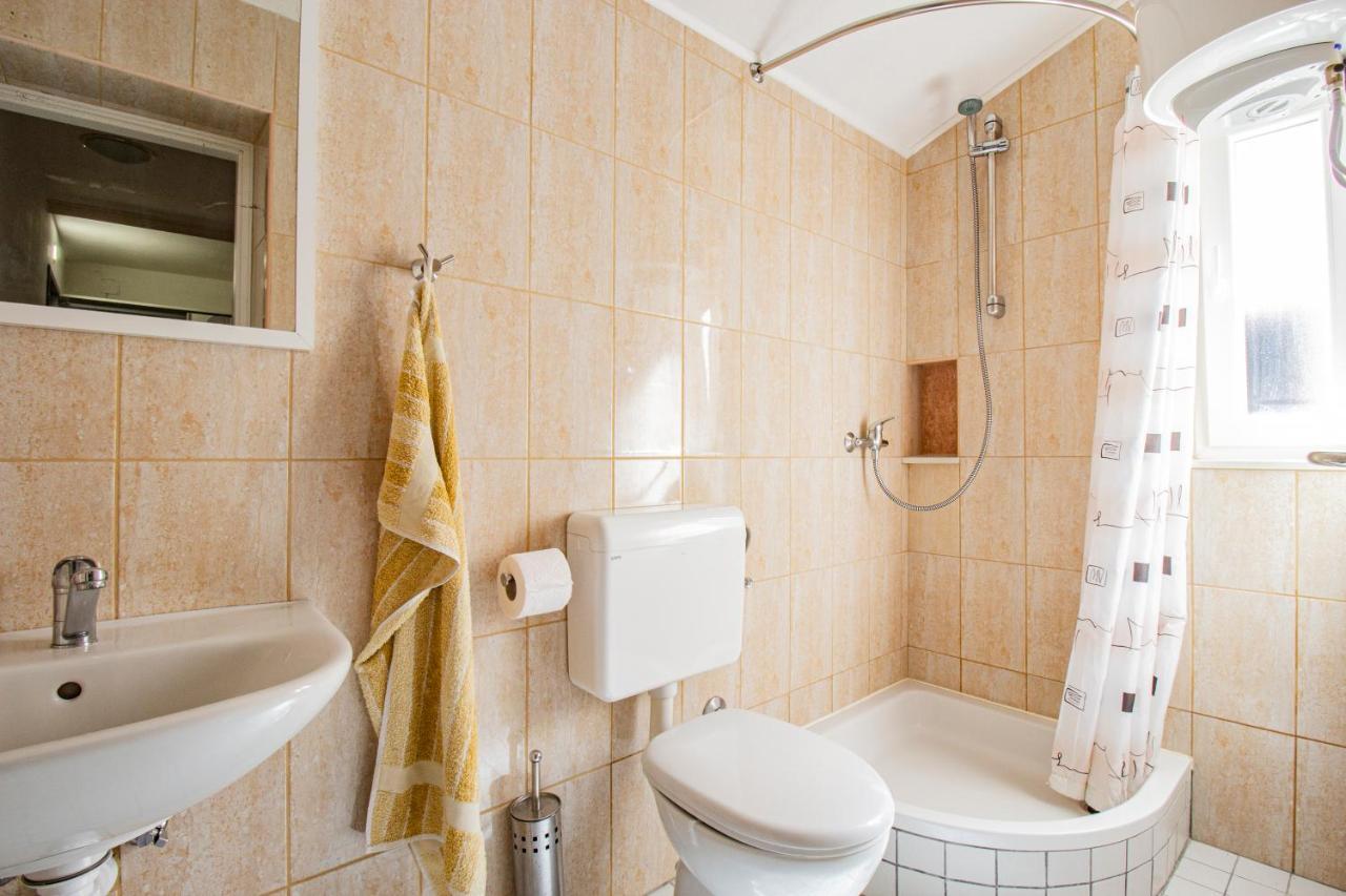 Апартаменты Galapagus Privat Beach & Boat Dock Метайна Экстерьер фото