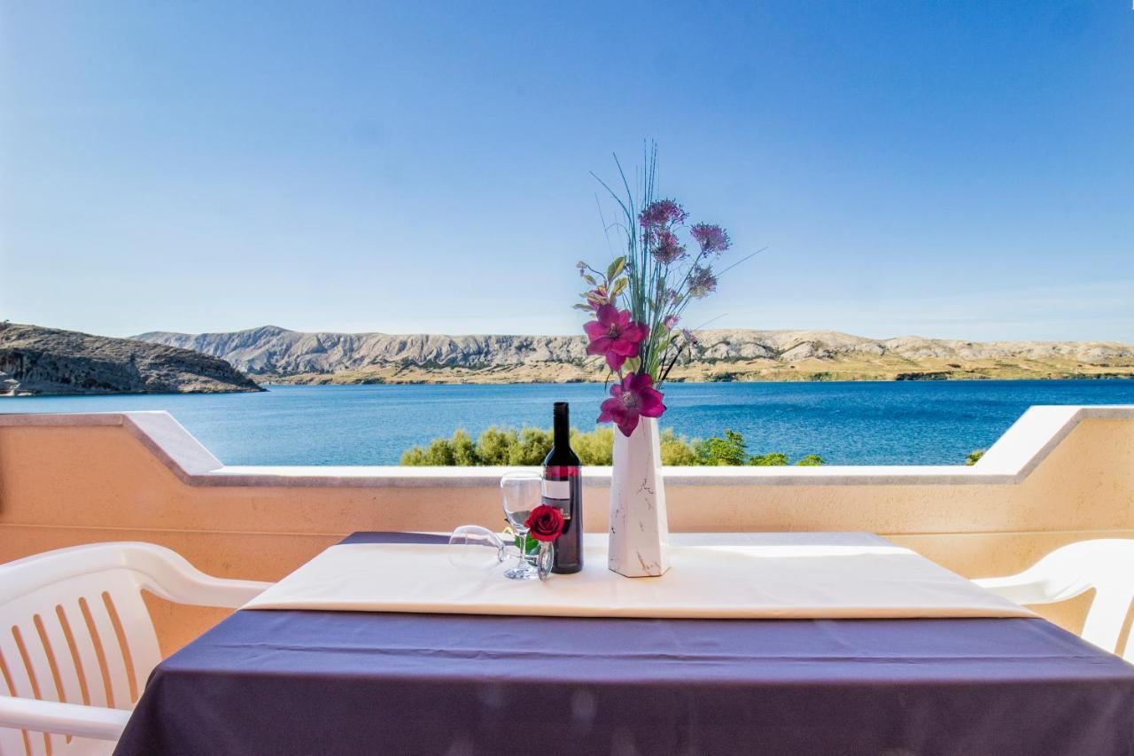 Апартаменты Galapagus Privat Beach & Boat Dock Метайна Экстерьер фото